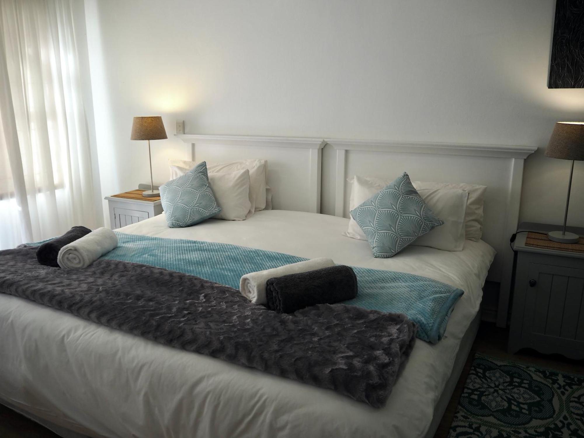 African Breeze Guesthouse Книсна Екстериор снимка